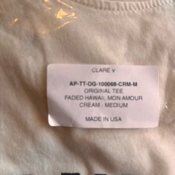 Clare V
Hawaii Mon Amor
T shirt
Size m - Picture 6 of 6